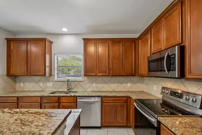 329 Island Oak Drive, Austin, TX 78748 - Photo 7