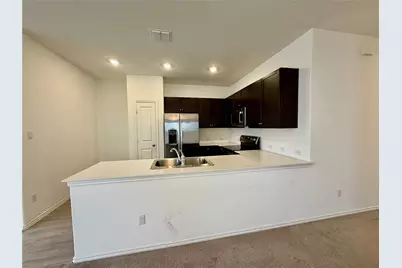 112 The Bad Way, Jarrell, TX 76537 - Photo 11