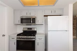 12603 Lamppost Ln, Austin, TX 78727 - Photo 21