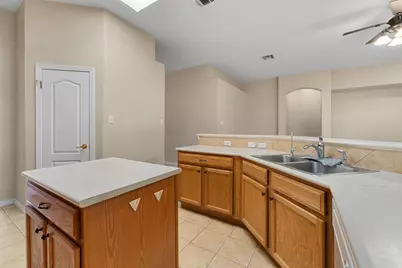 122 Litton Lane, Cedar Creek, TX 78612 - Photo 7
