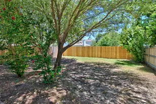 16418 Hamilton Point Cir, Manor, TX 78653 - Photo 19