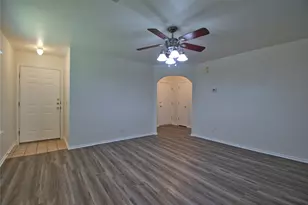 16418 Hamilton Point Cir, Manor, TX 78653 - Photo 5