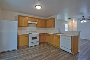 16418 Hamilton Point Cir, Manor, TX 78653 - Photo 13