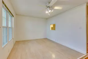 910 Duncan Ln, Austin, TX 78705 - Photo 13