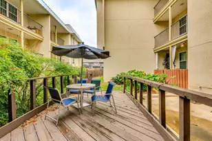 910 Duncan Ln, Austin, TX 78705 - Photo 29