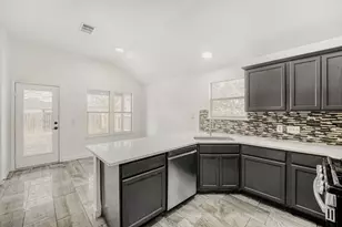 16828 Jaron Dr, Manor, TX 78653 - Photo 5