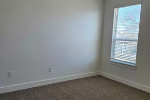 1518 Roseburg Dr, Austin, TX 78754 - Photo 9