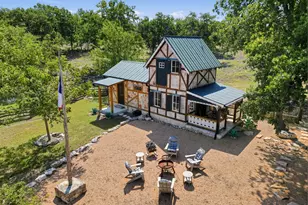 328 Himmel Rd, Fredericksburg, TX 78624 - Photo 3