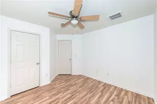 322 Foxglove Dr, Hutto, TX 78634 - Photo 17