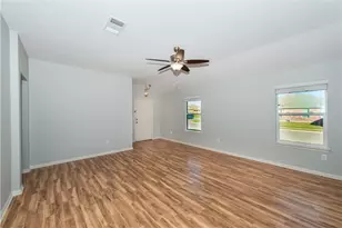 322 Foxglove Dr, Hutto, TX 78634 - Photo 5