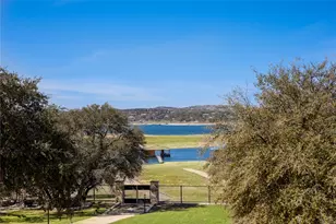 610 Deckhouse Dr, Point Venture, TX 78645 - Photo 33