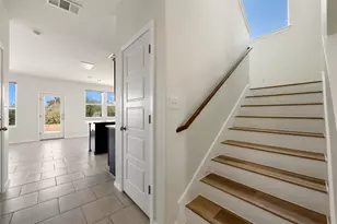 104 Cates Cv, Elgin, TX 78621 - Photo 7