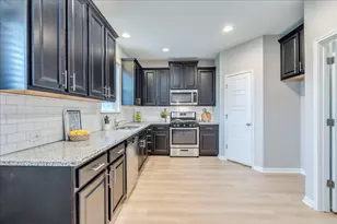 10317 Laurie Ln, Austin, TX 78747 - Photo 5