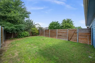 8800 Slater Drive, Austin, TX 78747 - Photo 31