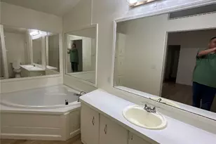 204 Overhill, Bastrop, TX 78602 - Photo 9