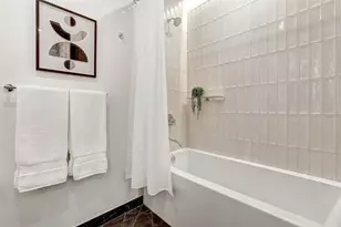 610 Davis St, Austin, TX 78701 - Photo 25