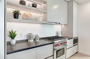 610 Davis St, Austin, TX 78701 - Photo 11