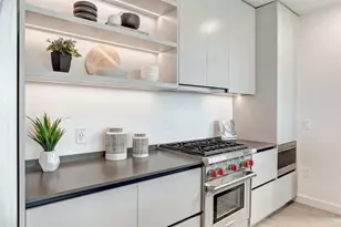 610 Davis St, Austin, TX 78701 - Photo 11