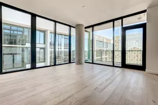 610 Davis St, Austin, TX 78701 - Photo 3