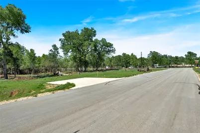 112 Empire Street, Elgin, TX 78621 - Photo 21