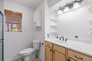 6201 Oakclaire Dr, Austin, TX 78735 - Photo 15