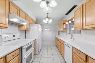 6201 Oakclaire Dr, Austin, TX 78735 - Photo 5
