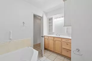 6201 Oakclaire Dr, Austin, TX 78735 - Photo 17