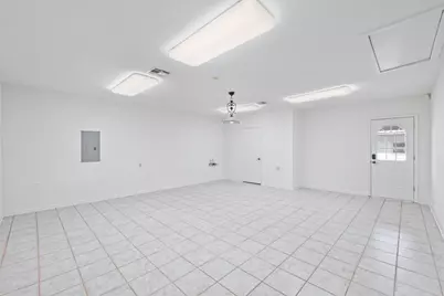 6201 Oakclaire Drive, Austin, TX 78735 - Photo 21