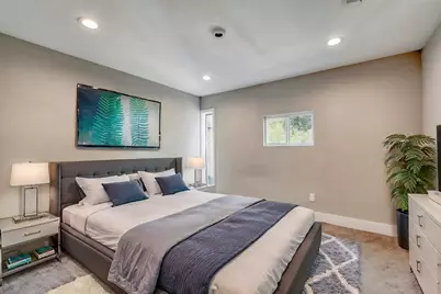 935 La Posada Drive #212, Austin, TX 78752 - Photo 15