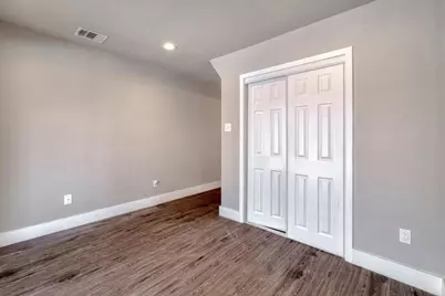 935 La Posada Drive #212, Austin, TX 78752 - Photo 11