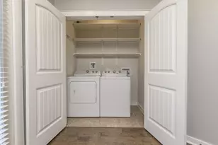 2001 Faro Dr, Austin, TX 78741 - Photo 13