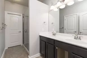 2001 Faro Dr, Austin, TX 78741 - Photo 17