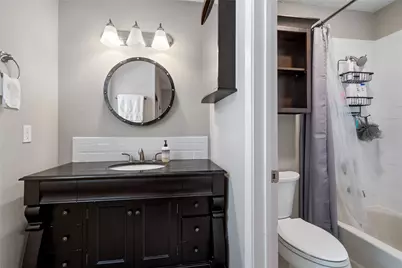 807 W 25th Street #307, Austin, TX 78705 - Photo 19