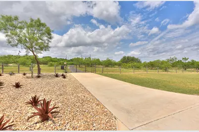 3738 County Road 258, Liberty Hill, TX 78642 - Photo 37