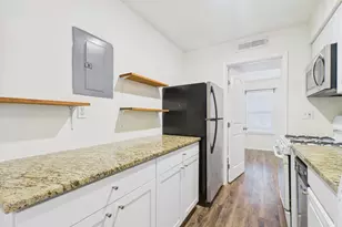 1106 22nd St, Austin, TX 78705 - Photo 5