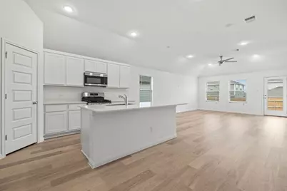 222 Spirit Street, Elgin, TX 78621 - Photo 7