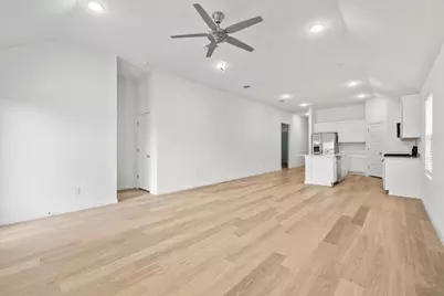 222 Spirit Street, Elgin, TX 78621 - Photo 5