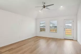 222 Spirit St, Elgin, TX 78621 - Photo 13