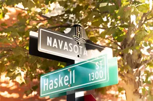 49 Navasota St, Austin, TX 78702 - Photo 27