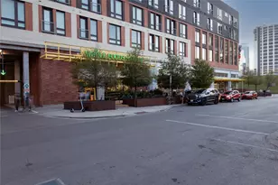 49 Navasota St, Austin, TX 78702 - Photo 21