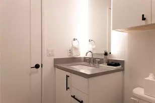 49 Navasota St, Austin, TX 78702 - Photo 9