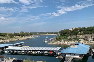 202 Dunkeld Dr, Spicewood, TX 78669 - Photo 3