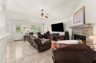 202 Dunkeld Dr, Spicewood, TX 78669 - Photo 9