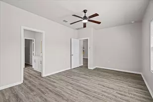 13513 Kearns Dr, Pflugerville, TX 78660 - Photo 9