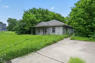 1003 S 4th St, Temple, TX 76504 - Photo 1