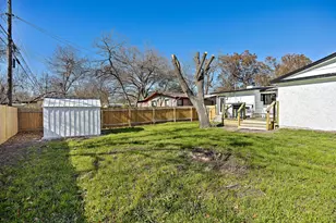 1317 Cloverleaf Dr, Austin, TX 78723 - Photo 33
