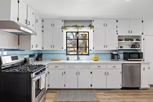 1317 Cloverleaf Dr, Austin, TX 78723 - Photo 15