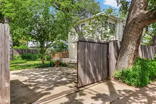 200 W 40th St, Austin, TX 78751 - Photo 25