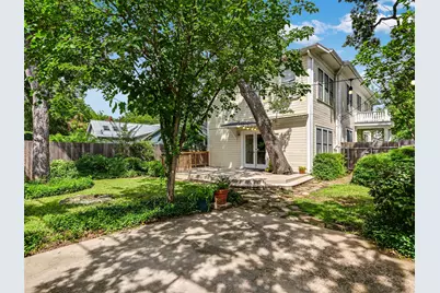 200 W 40th Street, Austin, TX 78751 - Photo 21