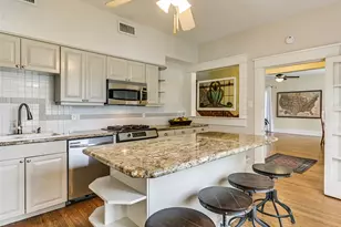 200 W 40th St, Austin, TX 78751 - Photo 11
